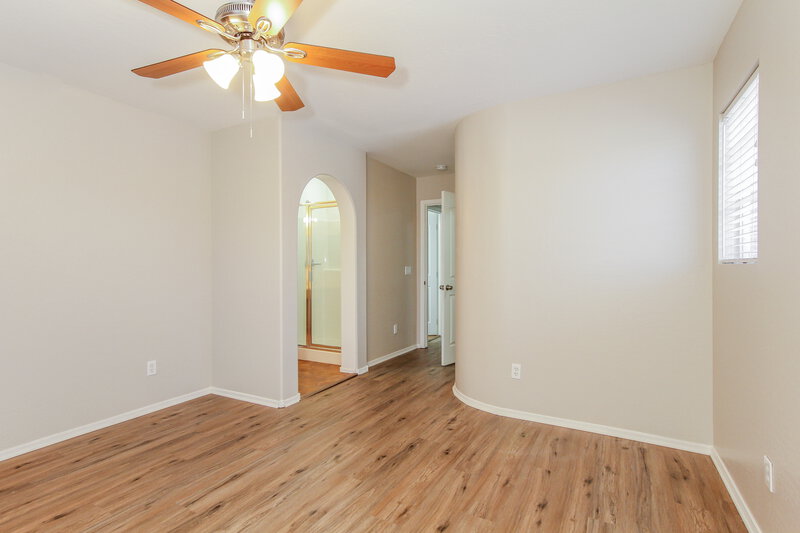 2,355/Mo, 3719 E Inverness Ave Unit 24 Mesa, AZ 85206 Main Bedroom View 2