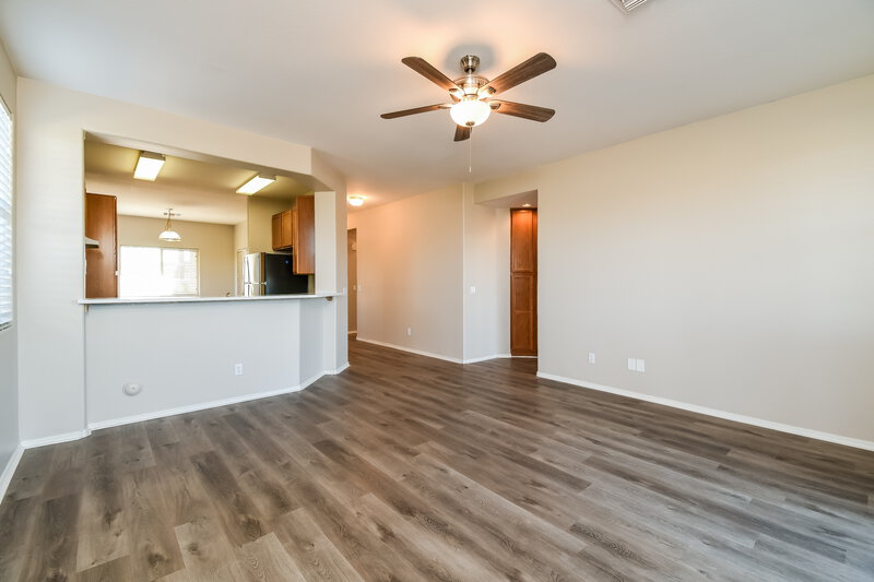 1,975/Mo, 2730 E Calle del Norte Dr Gilbert, AZ 85296 Living Room View