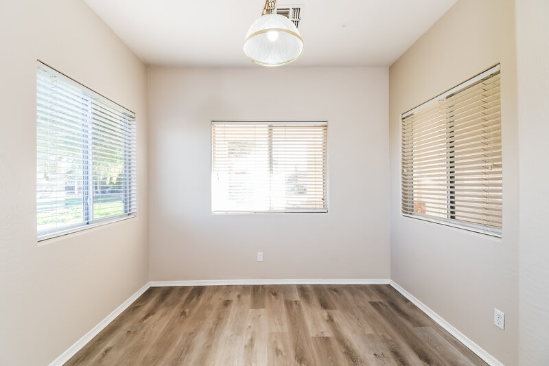 1,975/Mo, 2730 E Calle del Norte Dr Gilbert, AZ 85296 Dining Room View