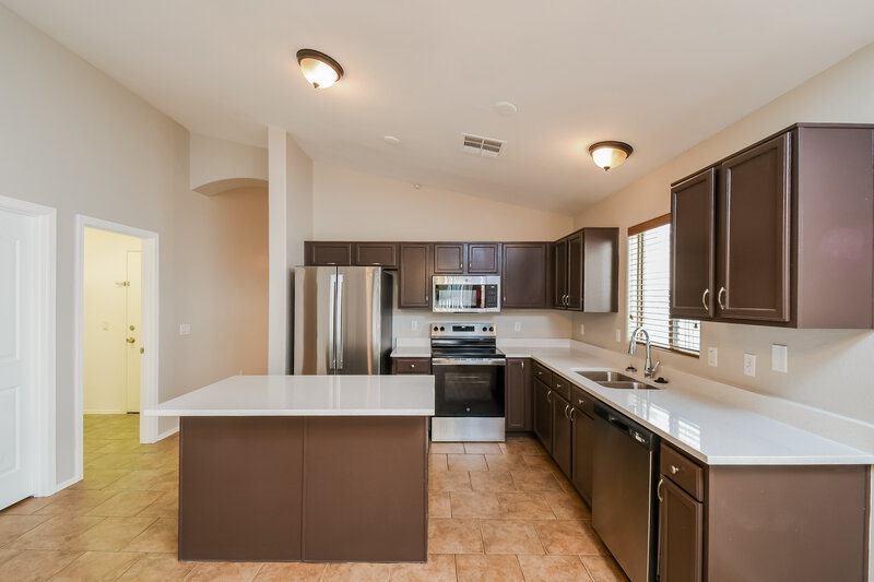 1,935/Mo, 45734 W Dirk St Maricopa, AZ 85139 Kitchen View