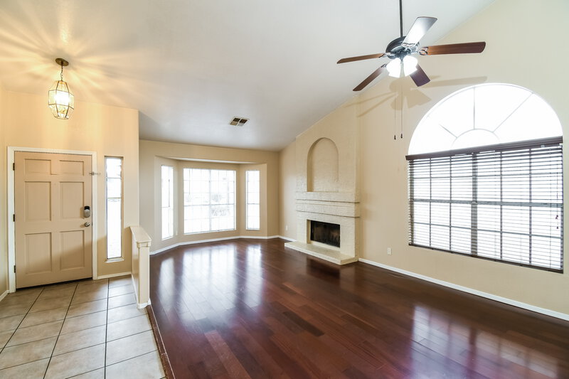 2,460/Mo, 1101 N Owl Dr Gilbert, AZ 85234 Living Room View