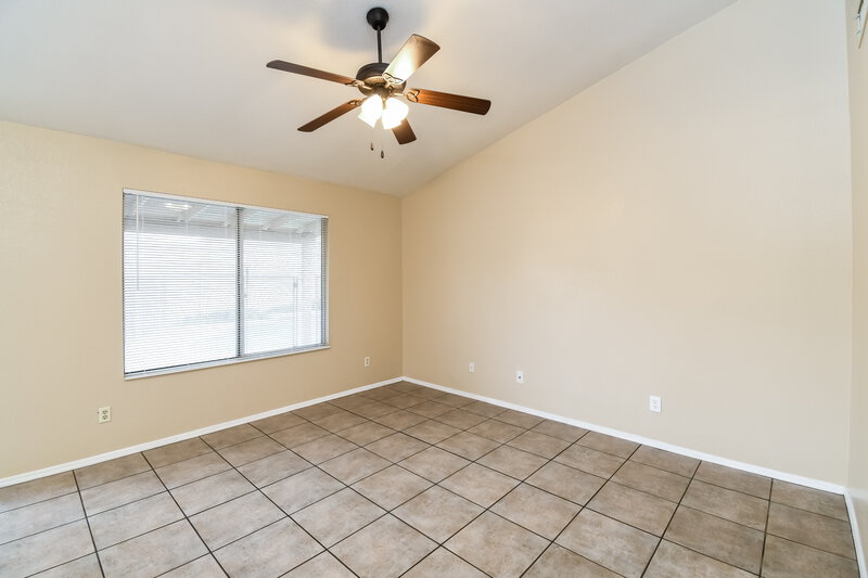 2,460/Mo, 1101 N Owl Dr Gilbert, AZ 85234 Dining Room View 2