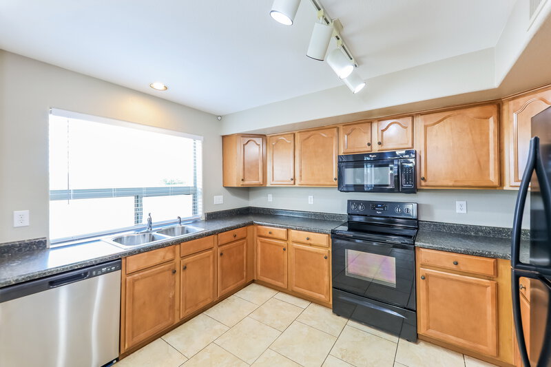 2,255/Mo, 2534 W Blue Sky Dr Phoenix, AZ 85085 Kitchen View