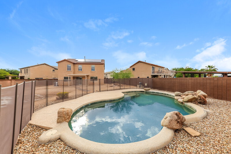 2,255/Mo, 2534 W Blue Sky Dr Phoenix, AZ 85085 Pool View