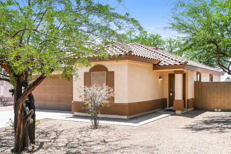 1,960/Mo, 1006 S Clancy Cir Mesa, AZ 85208 Front View