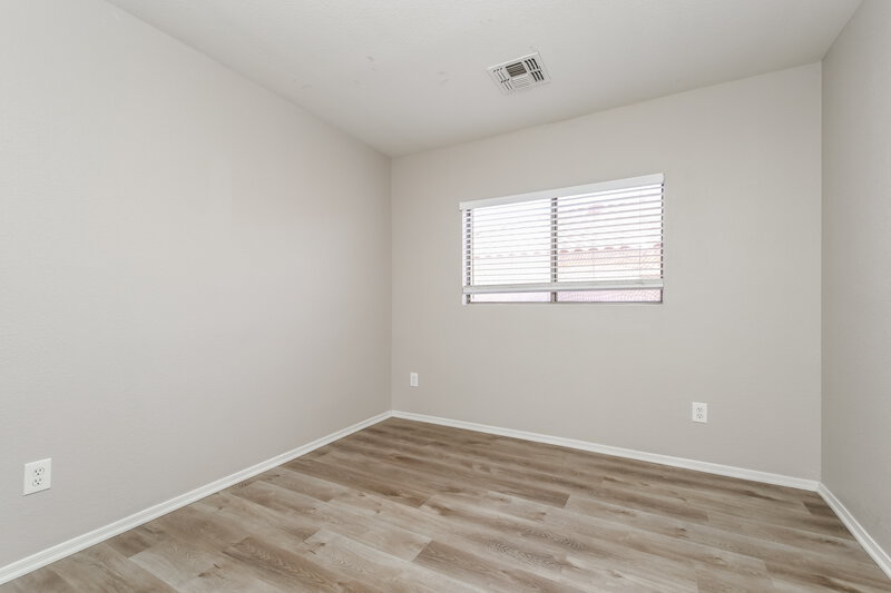 1,960/Mo, 1006 S Clancy Cir Mesa, AZ 85208 Bedroom View 2