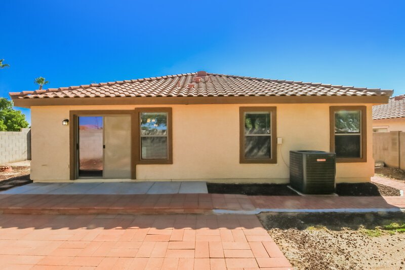 2,150/Mo, 1006 S Clancy Cir Mesa, AZ 85208 Rear View