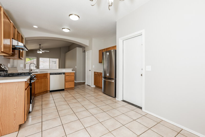 2,160/Mo, 3901 E Barbarita Ave Gilbert, AZ 85234 Dining Room View 2
