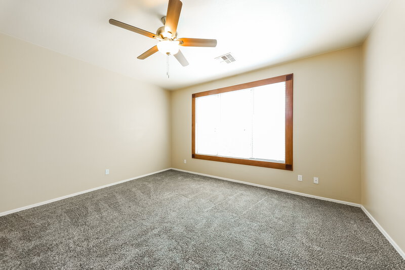 2,940/Mo, 27301 N 86th Ave Peoria, AZ 85383 Main Bedroom View