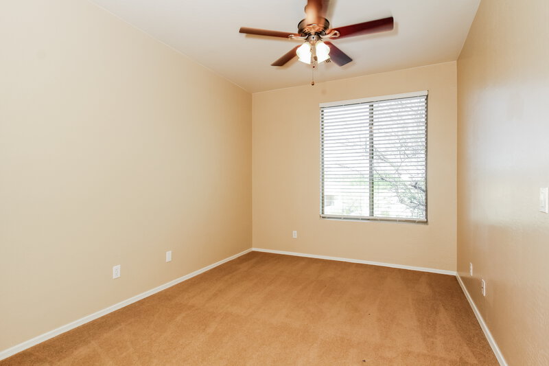 2,810/Mo, 27301 N 86th Ave Peoria, AZ 85383 Bedroom View 3