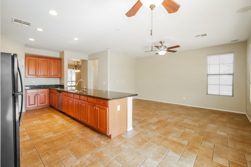 2,010/Mo, 7301 W Montgomery Rd Peoria, AZ 85383 Breakfast Nook View