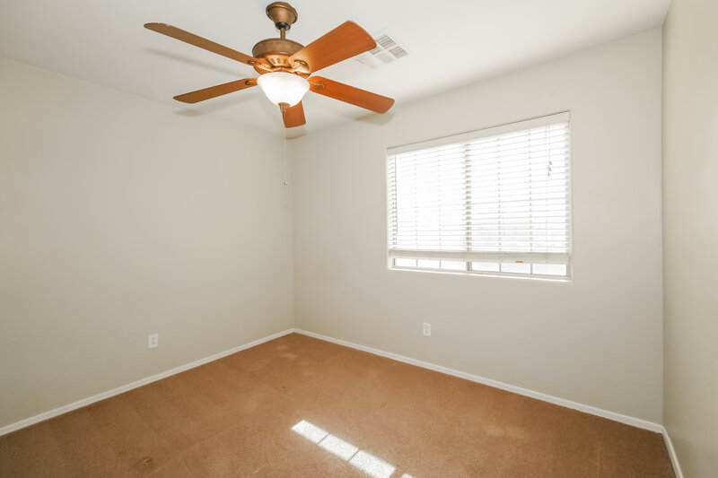 2,010/Mo, 7301 W Montgomery Rd Peoria, AZ 85383 Bedroom View 2