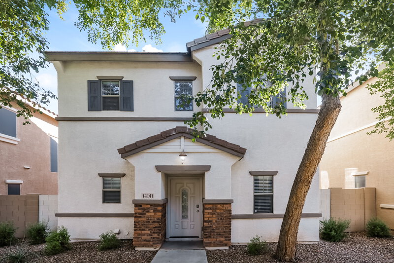 1,850/Mo, 14141 W Country Gables Dr Surprise, AZ 85379 External View