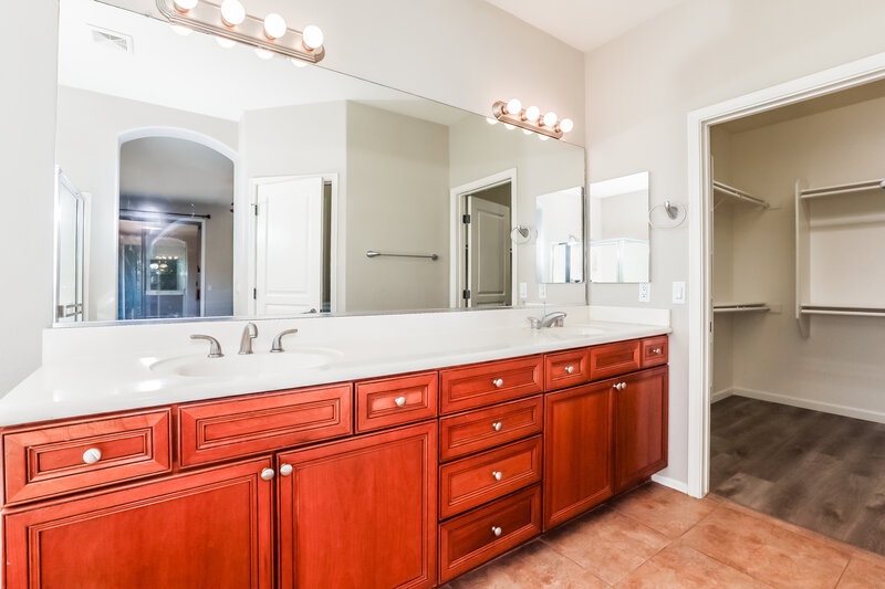 3,190/Mo, 2221 S Holguin Way Chandler, AZ 85286 Main Bathroom View