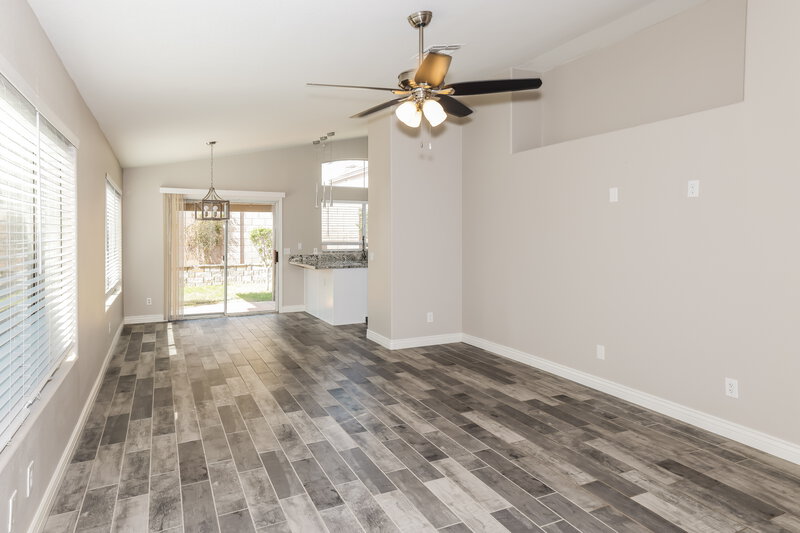 2,480/Mo, 3916 E Morrow Dr Phoenix, AZ 85050 Living Room View