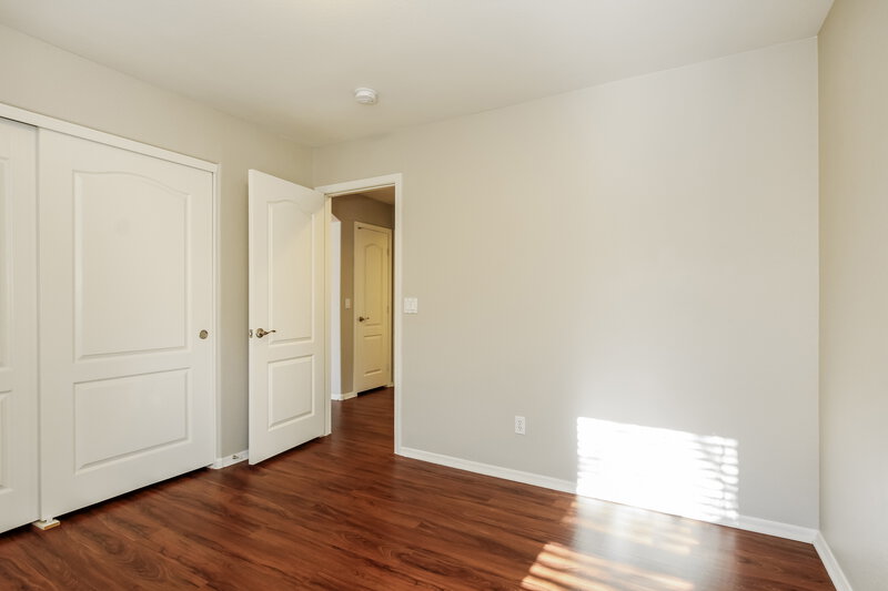 1,905/Mo, 15821 W Tara Ln Surprise, AZ 85374 Bedroom View 2