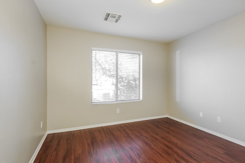 1,905/Mo, 15821 W Tara Ln Surprise, AZ 85374 Bedroom View 3