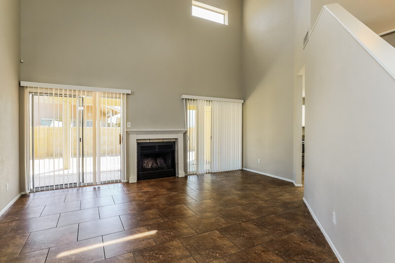 1,865/Mo, 11309 N 82nd Dr Peoria, AZ 85345 Living Room View