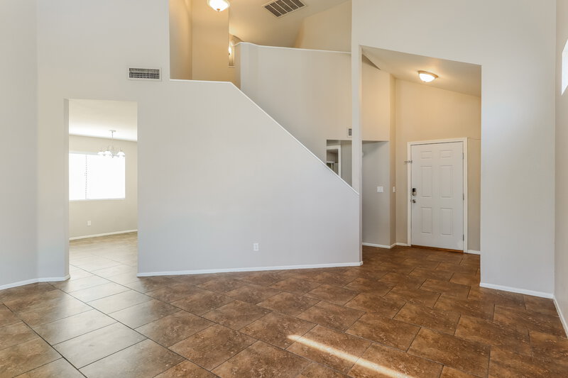 1,865/Mo, 11309 N 82nd Dr Peoria, AZ 85345 Living Room View 2