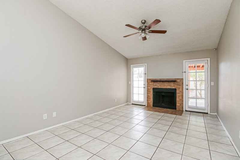 2,415/Mo, 2848 E Brown Rd Unit 31 Mesa, AZ 85213 Living Room View