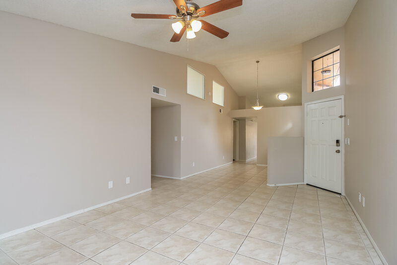 2,815/Mo, 2848 E Brown Rd Unit 31 Mesa, AZ 85213 Living Room View 3