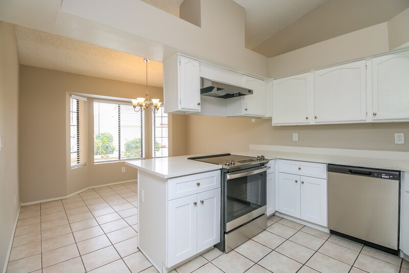 2,815/Mo, 2848 E Brown Rd Unit 31 Mesa, AZ 85213 Kitchen View 2
