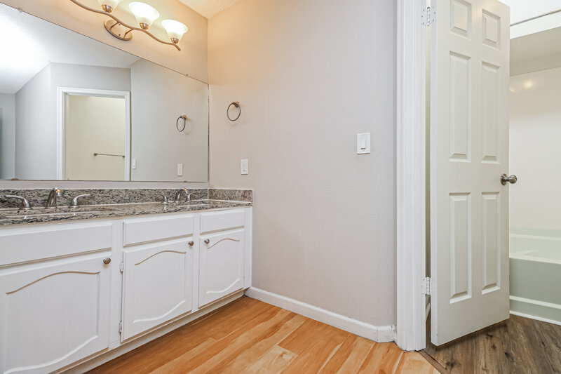 2,415/Mo, 2848 E Brown Rd Unit 31 Mesa, AZ 85213 Main Bathroom View