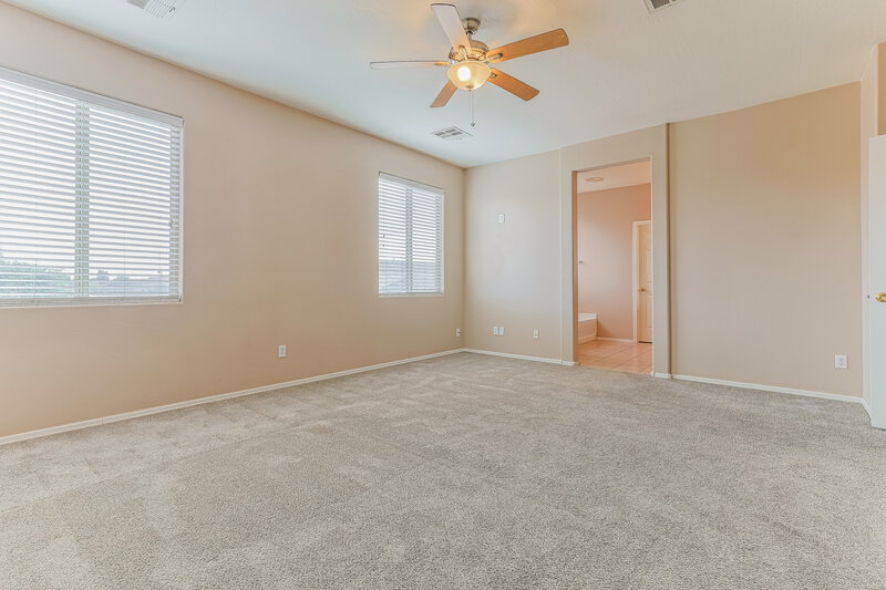 3,040/Mo, 7125 S 68th Gln Laveen, AZ 85339 Main Bedroom View 2