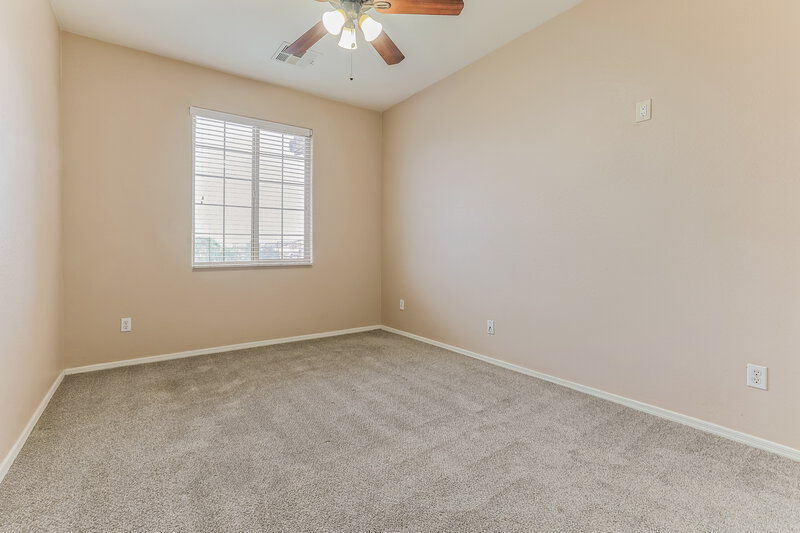 3,040/Mo, 7125 S 68th Gln Laveen, AZ 85339 Bedroom View 2