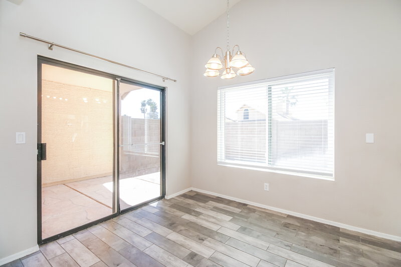 2,230/Mo, 921 S Val Vista Dr Unit 124 Mesa, AZ 85204 Dining Room View