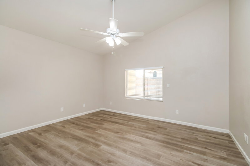 2,230/Mo, 921 S Val Vista Dr Unit 124 Mesa, AZ 85204 Main Bedroom View