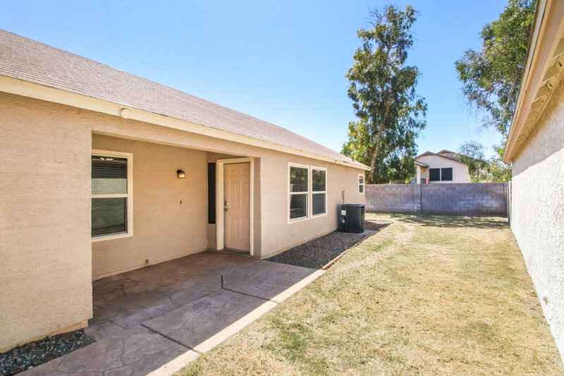 2,230/Mo, 921 S Val Vista Dr Unit 124 Mesa, AZ 85204 Rear View 2