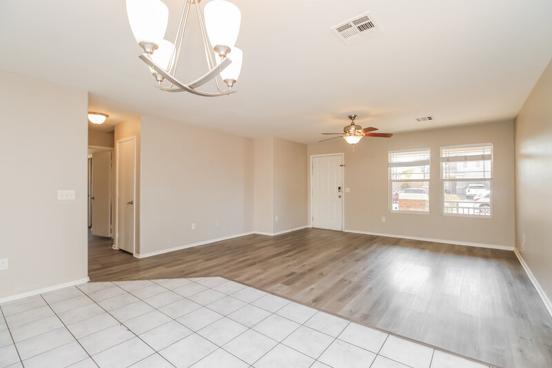 2,290/Mo, 2472 E Los Alamos St Gilbert, AZ 85295 Dining Room View 2