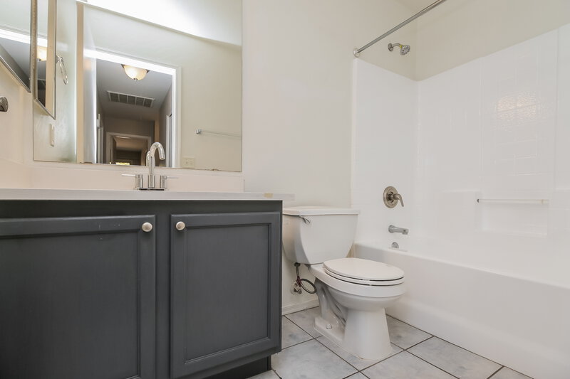 2,290/Mo, 2472 E Los Alamos St Gilbert, AZ 85295 Bathroom View