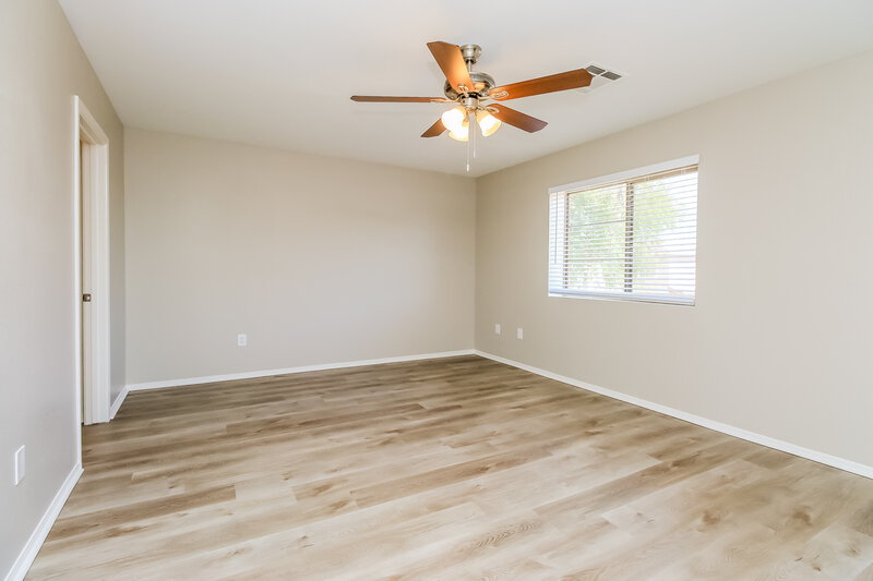 2,250/Mo, 1456 S Boulder St Unit A Gilbert, AZ 85296 Main Bedroom View 2