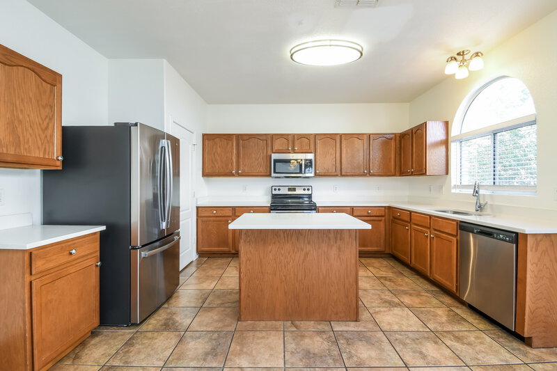 1,895/Mo, 1150 E Ferrara St San Tan Valley, AZ 85140 Kitchen View