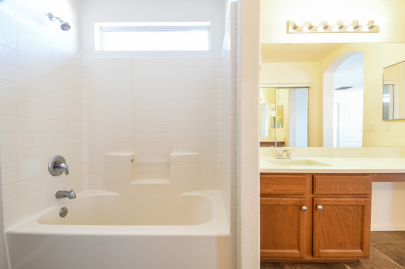 1,895/Mo, 1150 E Ferrara St San Tan Valley, AZ 85140 Main Bathroom View 2