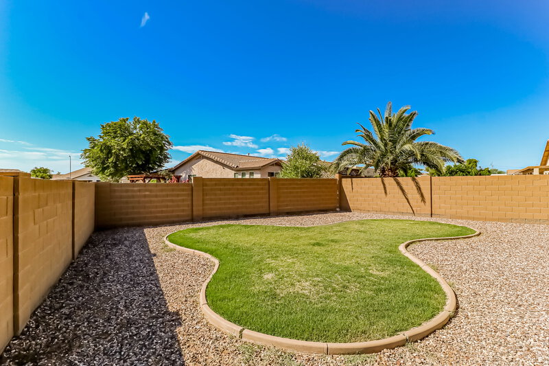 2,270/Mo, 7313 W Ellis St Laveen, AZ 85339 Exterior View