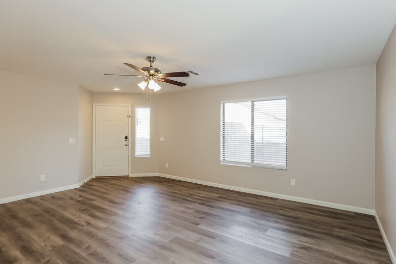 1,825/Mo, 16605 N 162nd Ln Surprise, AZ 85374 Living Room View