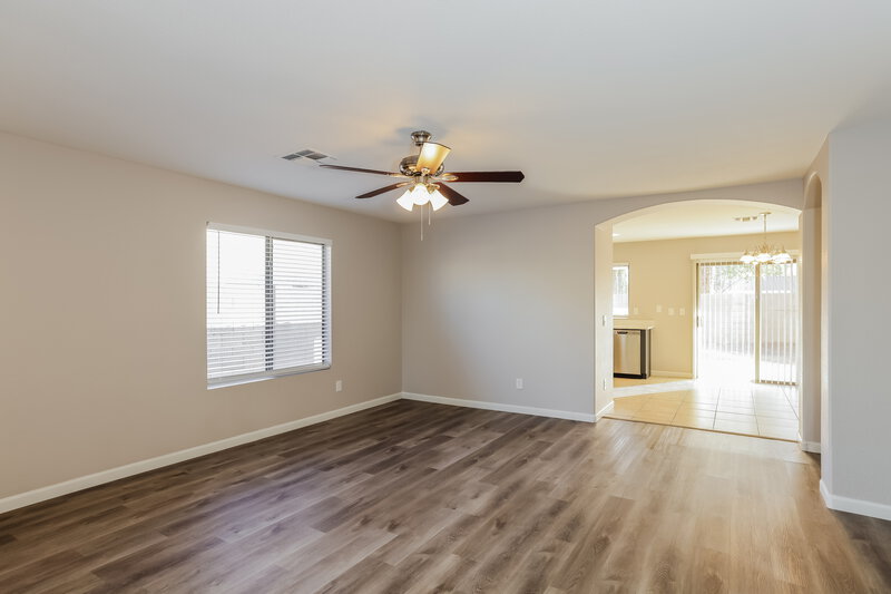 1,825/Mo, 16605 N 162nd Ln Surprise, AZ 85374 Living Room View 2