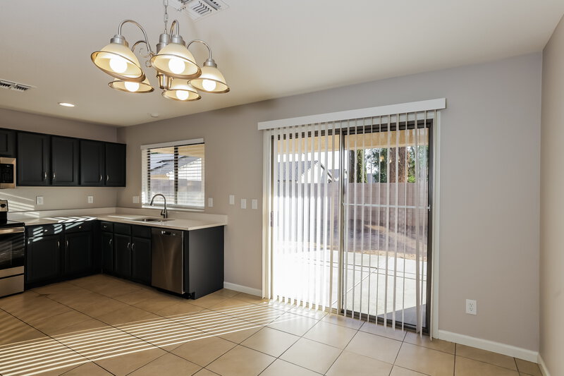 1,825/Mo, 16605 N 162nd Ln Surprise, AZ 85374 Dining Room View