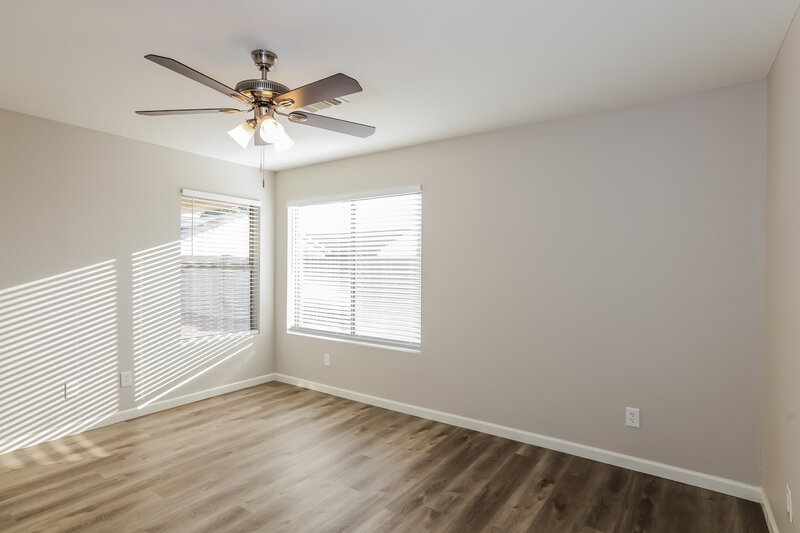 1,825/Mo, 16605 N 162nd Ln Surprise, AZ 85374 Main Bedroom View 2