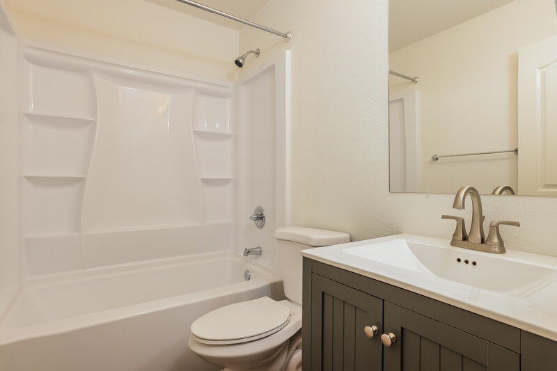 1,825/Mo, 16605 N 162nd Ln Surprise, AZ 85374 Bathroom View