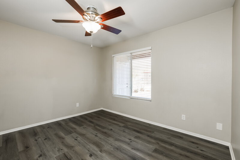 2,285/Mo, 7026 S 41st Pl Phoenix, AZ 85042 Bedroom View 2