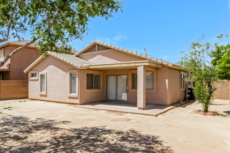 2,110/Mo, 11401 W Davis Ln Avondale, AZ 85323 Rear View