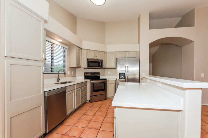 2,295/Mo, 6566 E Fox St Mesa, AZ 85205 Kitchen View 2