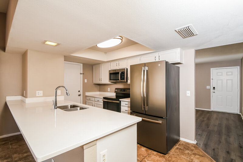 2,310/Mo, 12818 S Pai St Phoenix, AZ 85044 Kitchen View