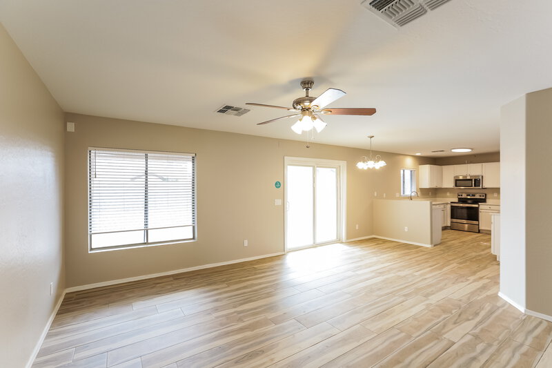 2,000/Mo, 12909 N 127th Ln El Mirage, AZ 85335 Living Room View 2