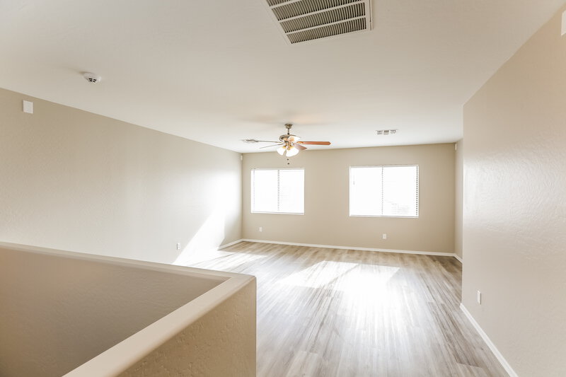 2,000/Mo, 12909 N 127th Ln El Mirage, AZ 85335 Loft View