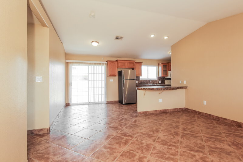 1,690/Mo, 305 E Gardenia Dr Avondale, AZ 85323 Living Room View